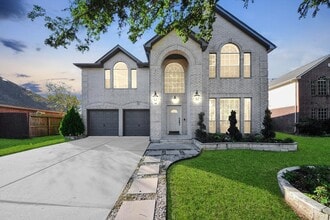 Building Photo - 811 Childers Ct