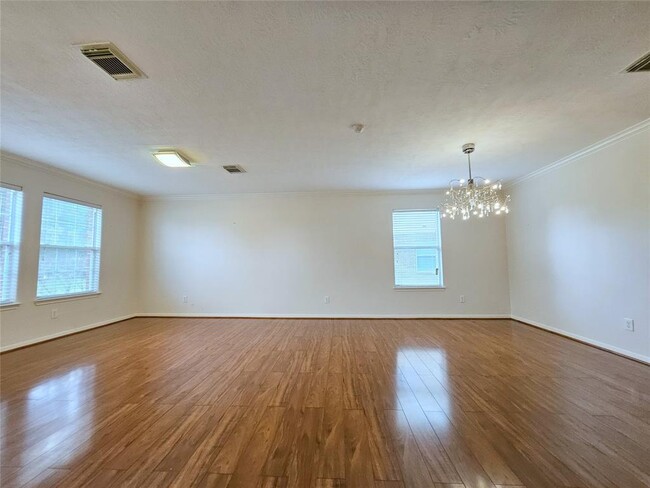 Foto del edificio - 24402 Cornell Park Ln