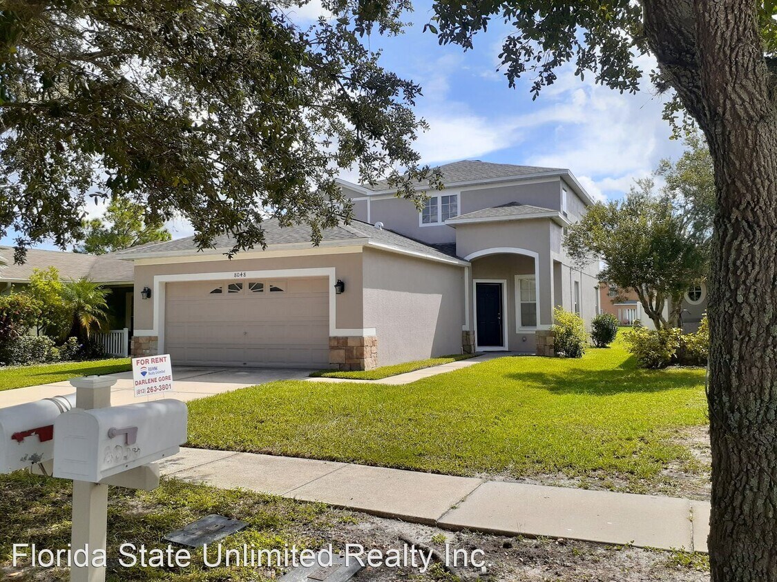 Primary Photo - 3 br, 2.5 bath House - 8048 Canterbury Lak...