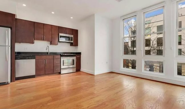 Foto del edificio - 2910 Georgia Ave NW