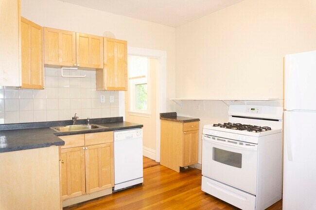 Foto del edificio - 48 Strathmore Rd