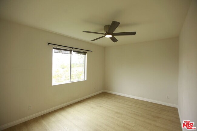 Foto del edificio - 833 Orange Grove Ave