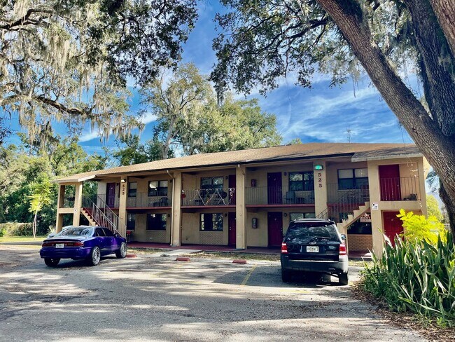 Foto del edificio - 525 N Morgan Ave