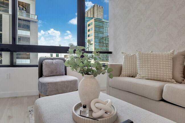 Foto del edificio - 225 N Miami Ave