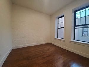 Building Photo - 819 Avenue C