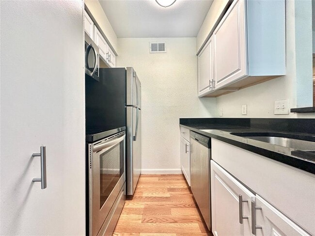 Foto del edificio - 2207 Leon St