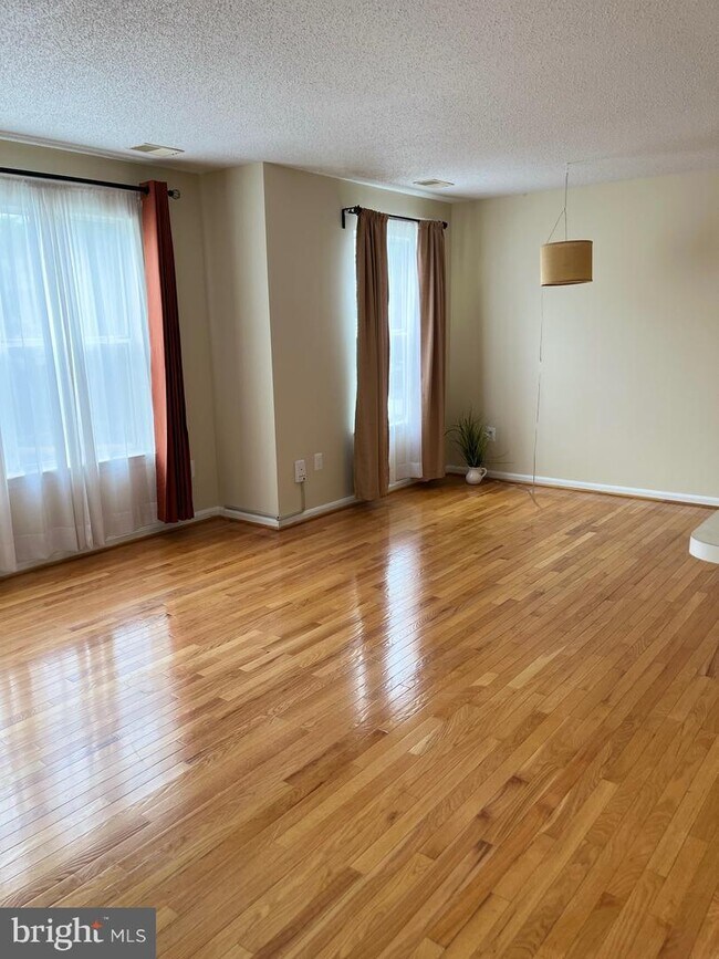 Foto del edificio - 2703 Snowbird Terrace