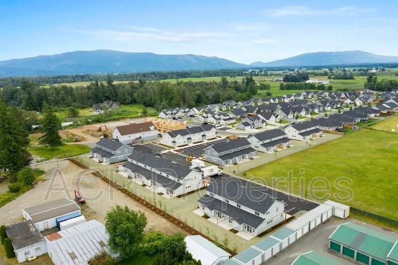 2273 Currant St Unit 1, Lynden, WA 98264 Condo for Rent in Lynden, WA