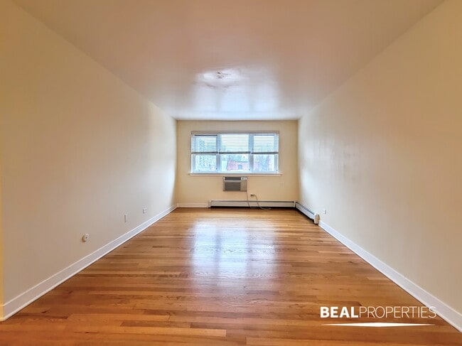 Photo - 625 W Wrightwood Ave Apartment