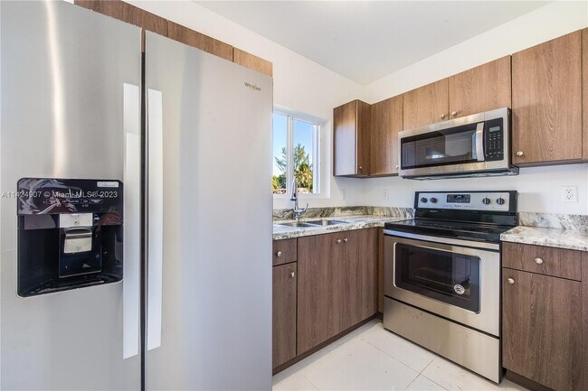 Foto del edificio - 7940 NW 12th Ct