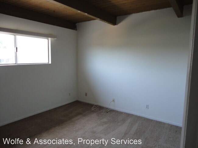 Building Photo - 297 Mathilda Dr