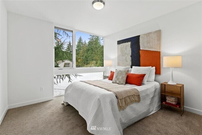 Foto del edificio - 14013 Greenwood Ave N