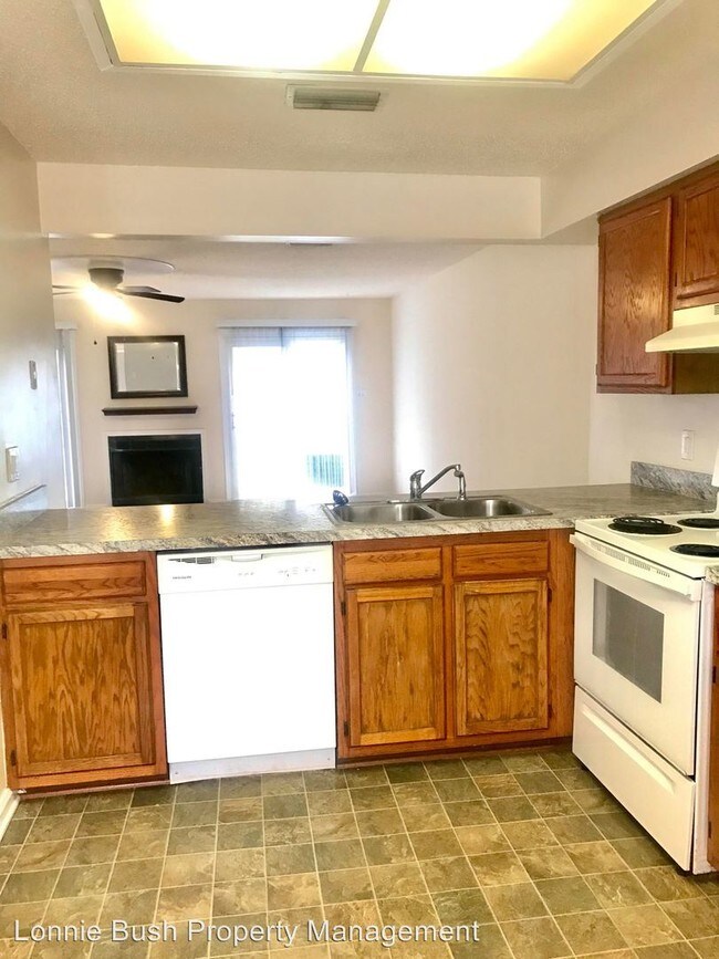 Building Photo - 3 br, 2.5 bath House - 1403 Woodscape Lane