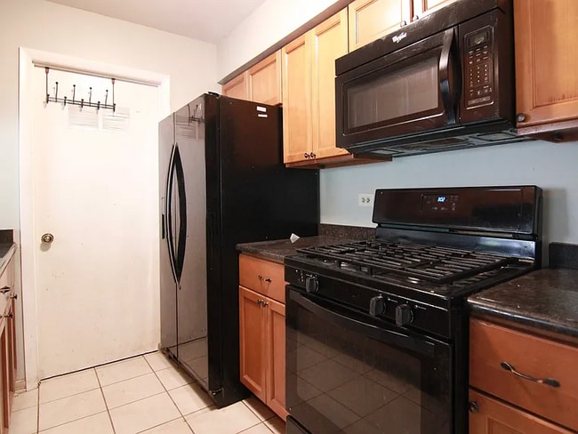 Building Photo - 1124 Crimson Ct