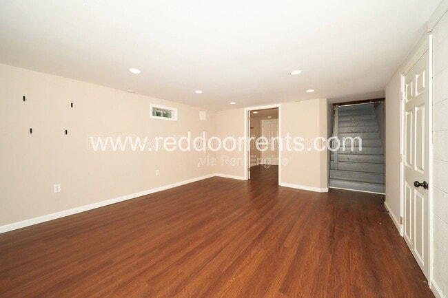 Foto del edificio - 412 N Merrill St