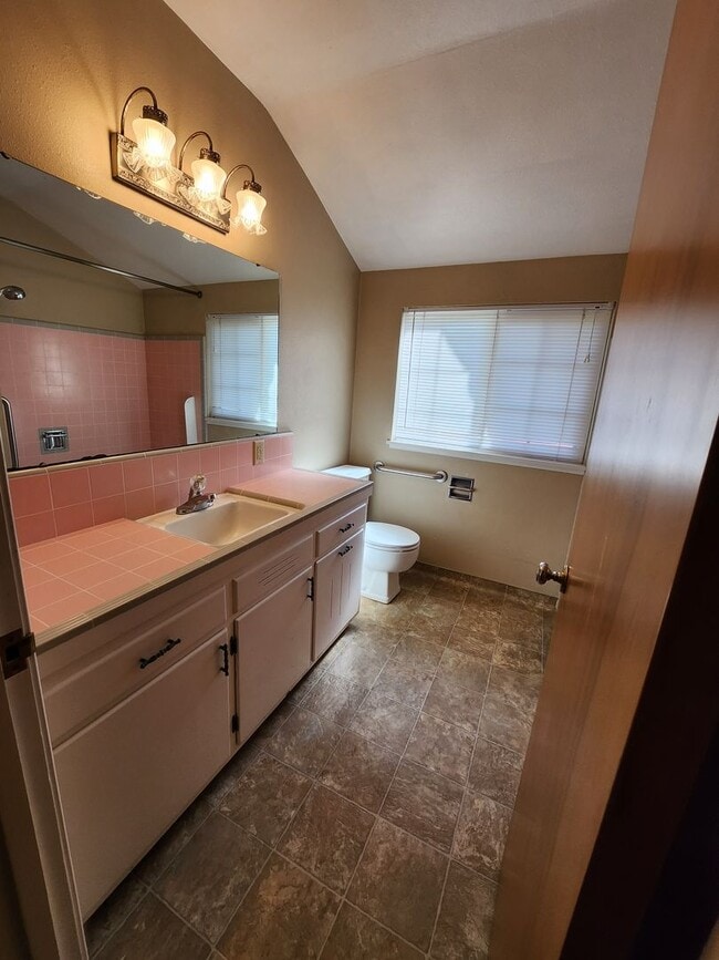 Foto del edificio - 2205 Monticello Ave