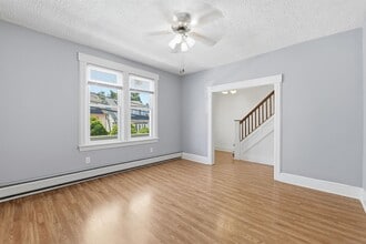 Building Photo - 1404 79th St