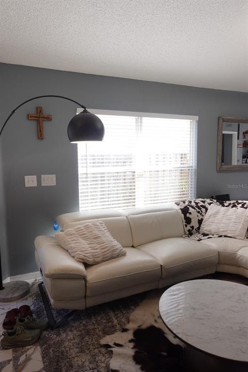 Building Photo - 6039 White Sails Dr