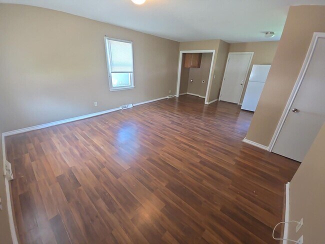 Foto del edificio - Charming 3-Bedroom Home with Large Yard