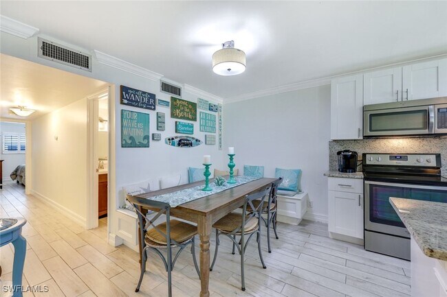 Foto del edificio - 766 Central Ave