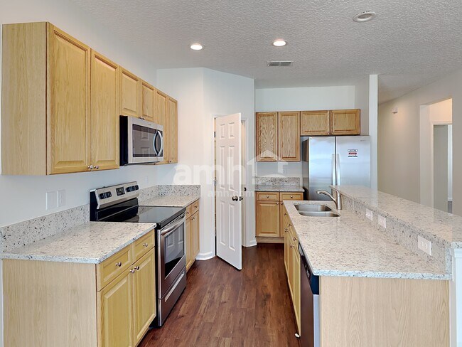 Foto del edificio - 6243 Pendragon Pl