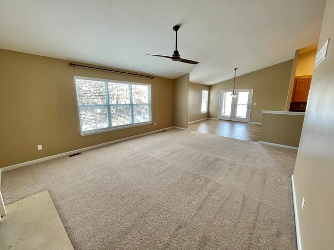 Building Photo - 405 Summer Fair Ct