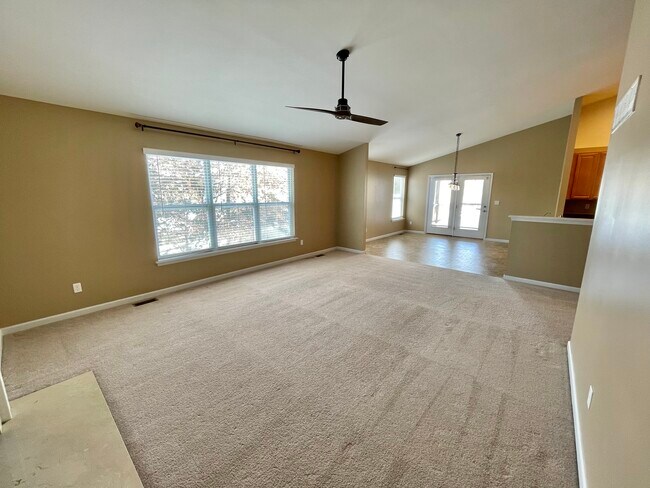 Foto del edificio - 405 Summer Fair Ct