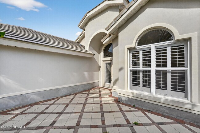 Foto del edificio - 37 Bay Pointe Dr