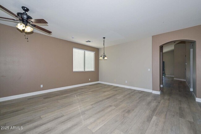 Building Photo - 26928 N 84th Ave