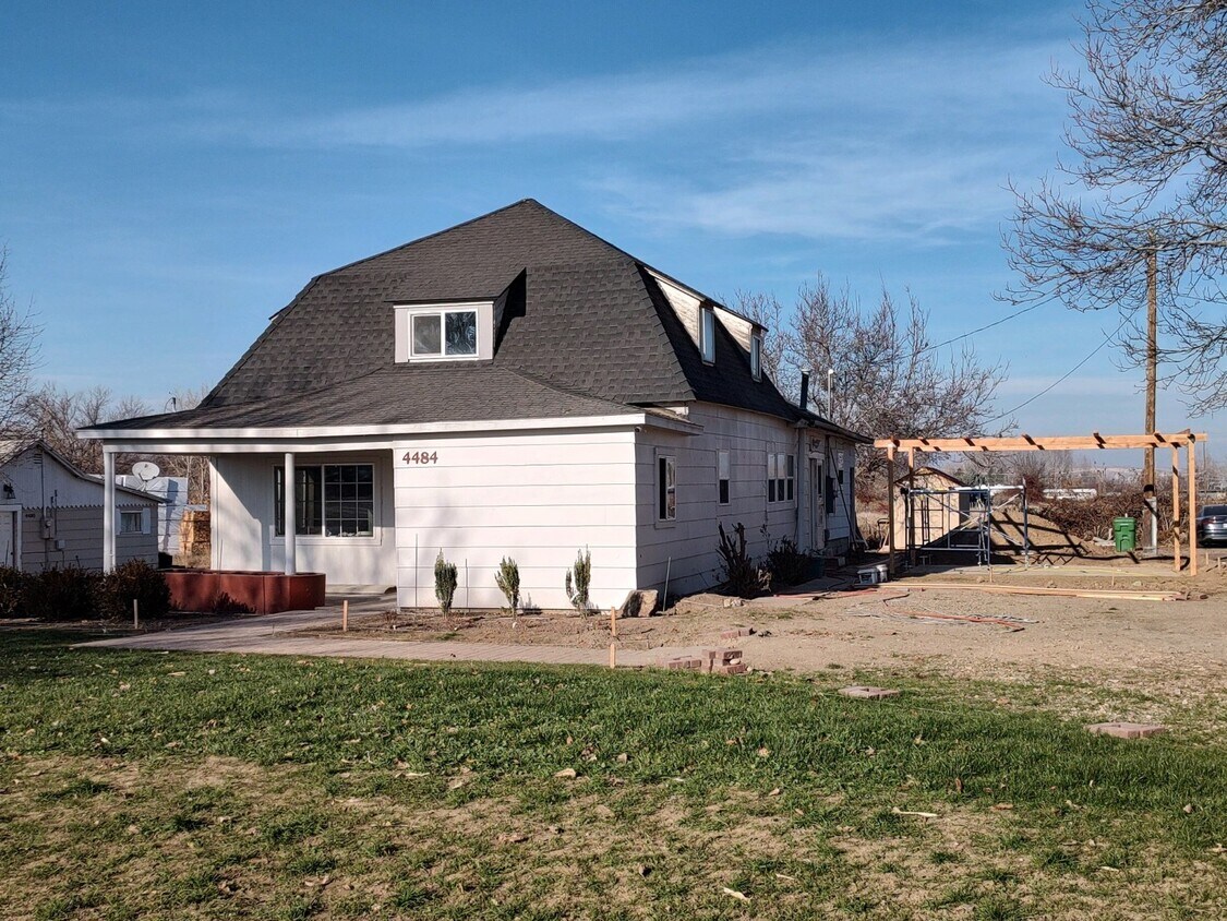 Foto principal - 4484 SE 1st Ave