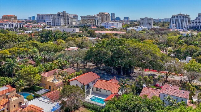 Foto del edificio - 519 Alhambra Cir