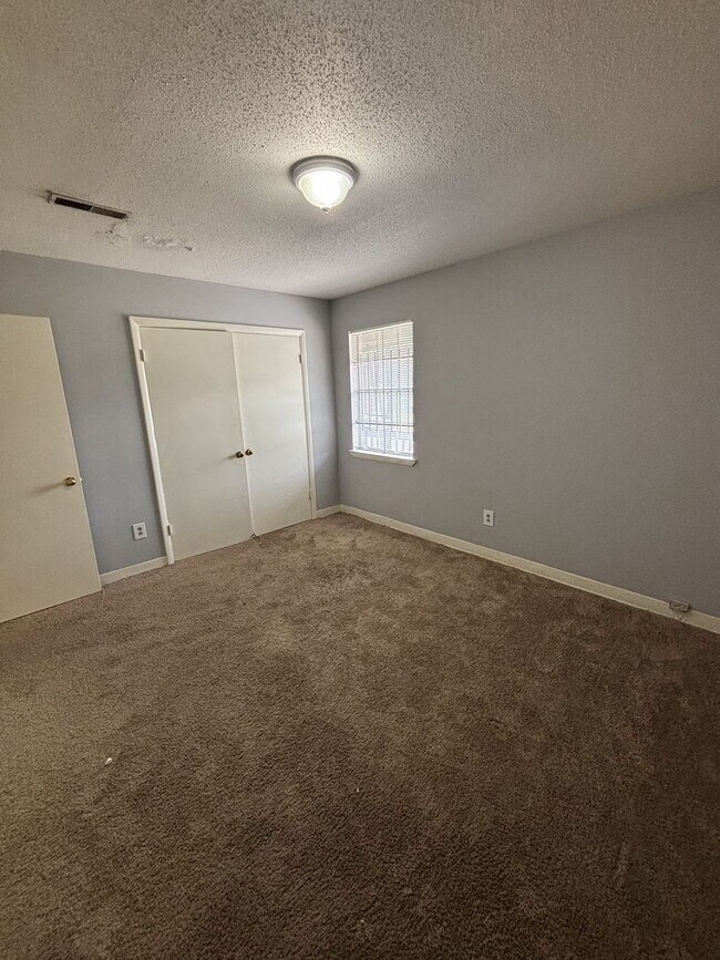 Foto del edificio - 837 Graymont Ave W