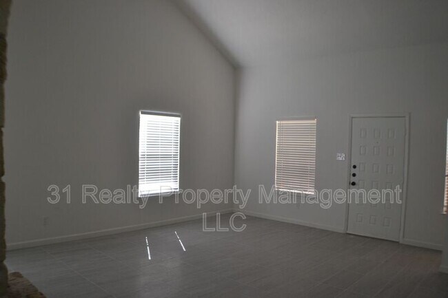 Foto del edificio - 4506 Adelphi Ln