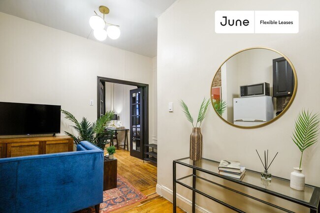 Building Photo - 518 East 83rd Street