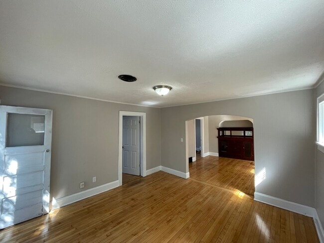 Building Photo - 2474-A N Fratney St