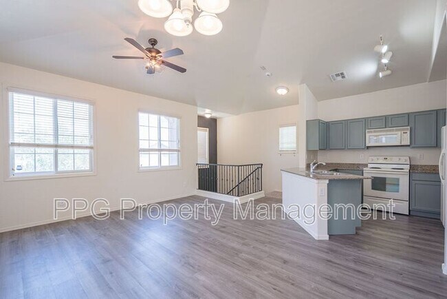 Foto del edificio - 2126 E Fraktur Rd