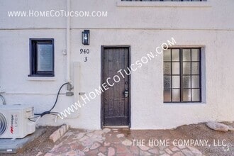 Building Photo - 940 E Florita St