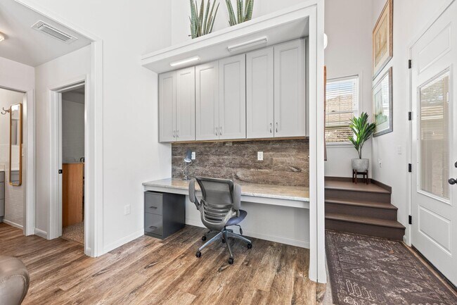 Building Photo - 4152 Ward Cove Dr