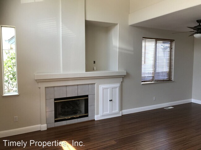 Building Photo - 3 br, 2.5 bath House - 2471 Delamere Ave