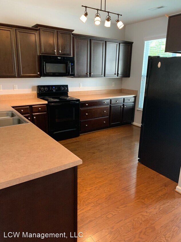 Foto principal - 2 br, 2.5 bath House - 5216 Farm House Trail