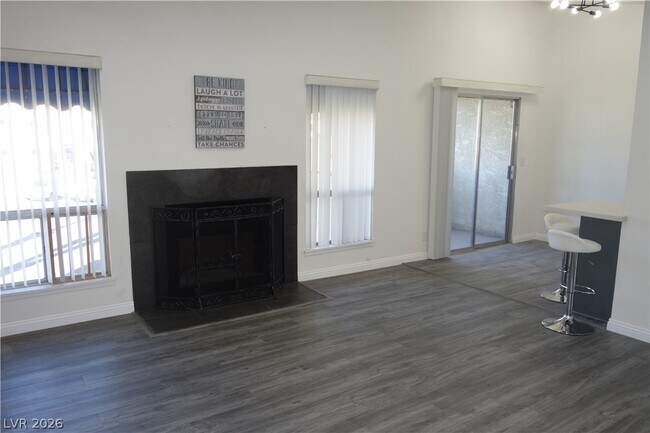 Foto del edificio - 4922 Newport Cove Dr