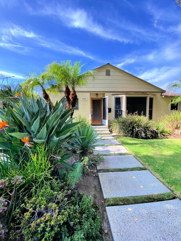 3107 S Bentley Ave, Los Angeles, CA 90034 House for Rent in Los Angeles, CA