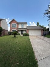 Building Photo - 2406 Lakefield Way