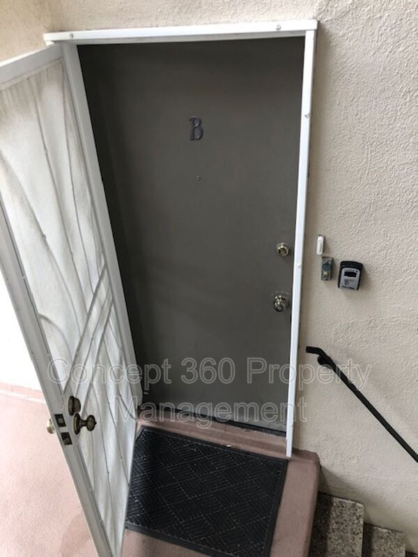 Foto del edificio - 2699 E 20th St