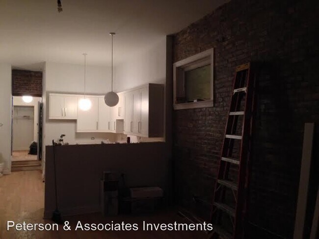 Foto del edificio - 3 br, 3.5 bath Apartment - 1243 N. Greenview