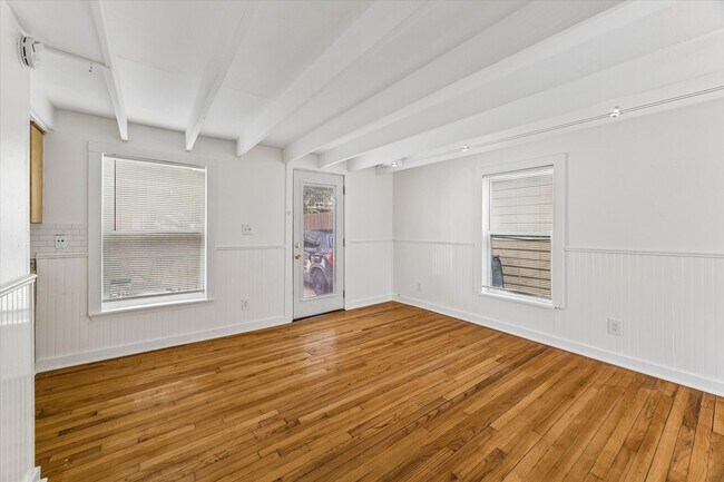 Foto del edificio - 820 Heights Blvd