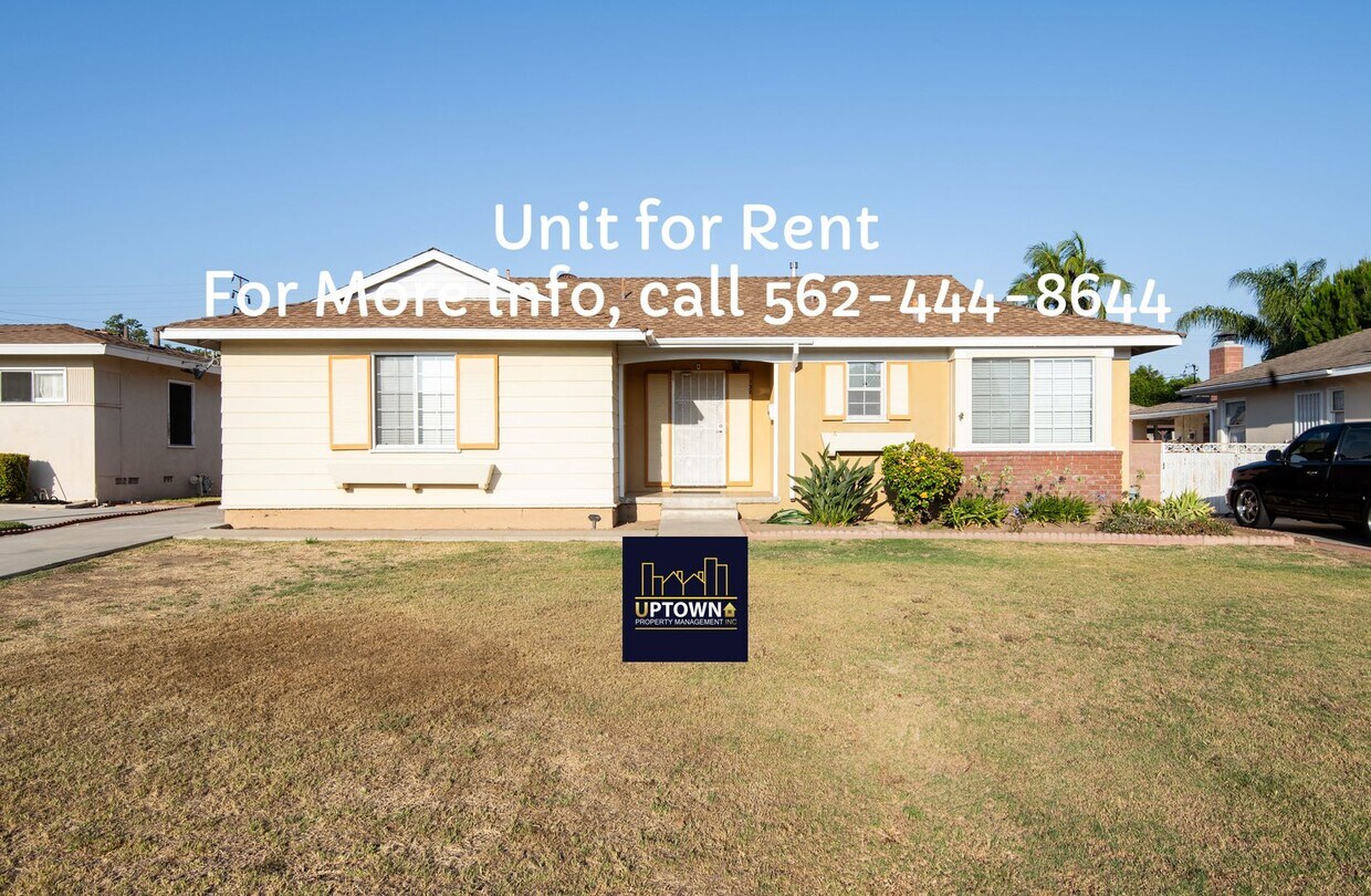 Primary Photo - House - 3 Bedrooms / 2 Bathrooms - West Co...