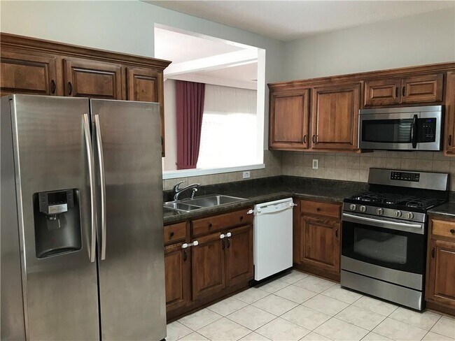 Building Photo - 6135 Pattingham Dr