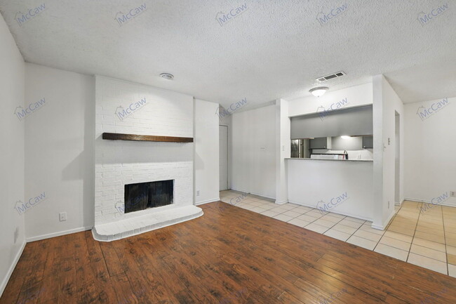 Building Photo - 6198 Vega Dr