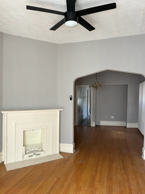 Foto del edificio - 710 E 90th St